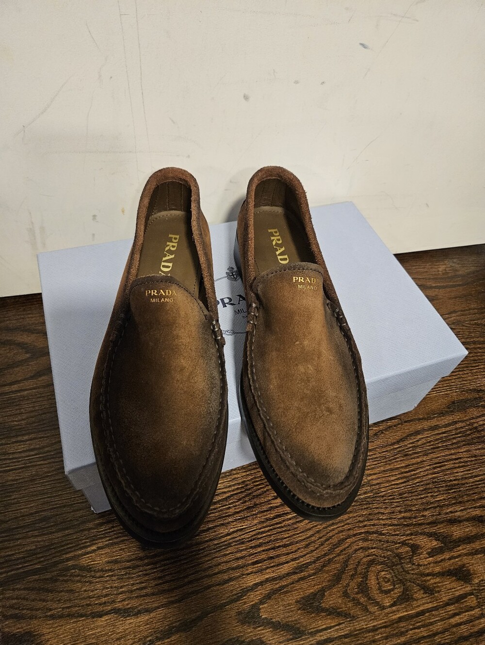 $1,435 Prada Logo Ombre Suede Loafers Brown EU 38.5 US 8.5 BNIB AUTHENTIC - Picture 2 of 9